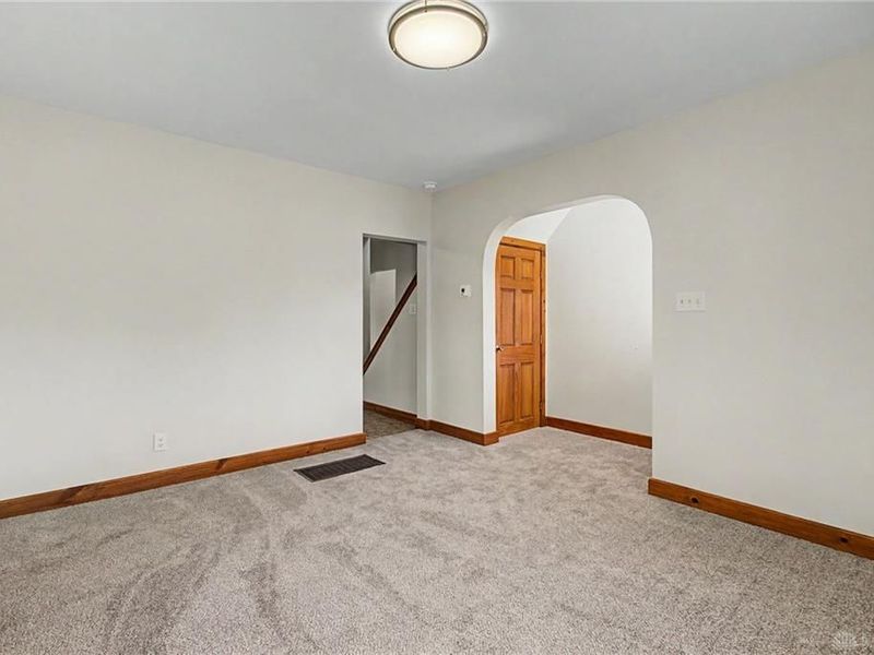 17 E Cottage Avenue, Dayton, OH 45449 Photo 6