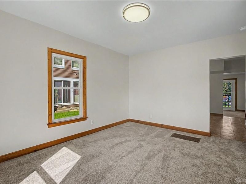 17 E Cottage Avenue, Dayton, OH 45449 Photo 7