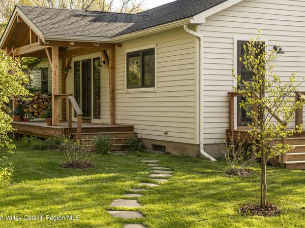 61 Schoolhouse Road, East Chatham, NY 12060