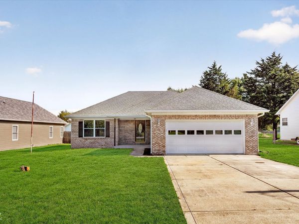 156 Patriots Landing, Fillmore, IN 46128