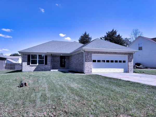 156 Patriots Landing, Fillmore, IN 46128