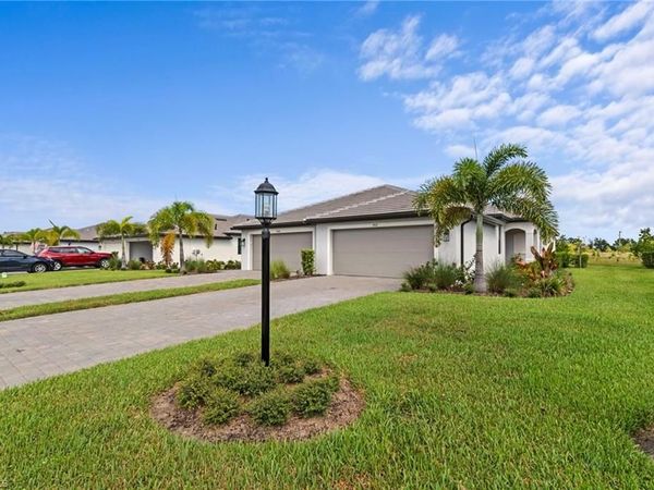 19512 Hinkley DR , ESTERO, FL 33928