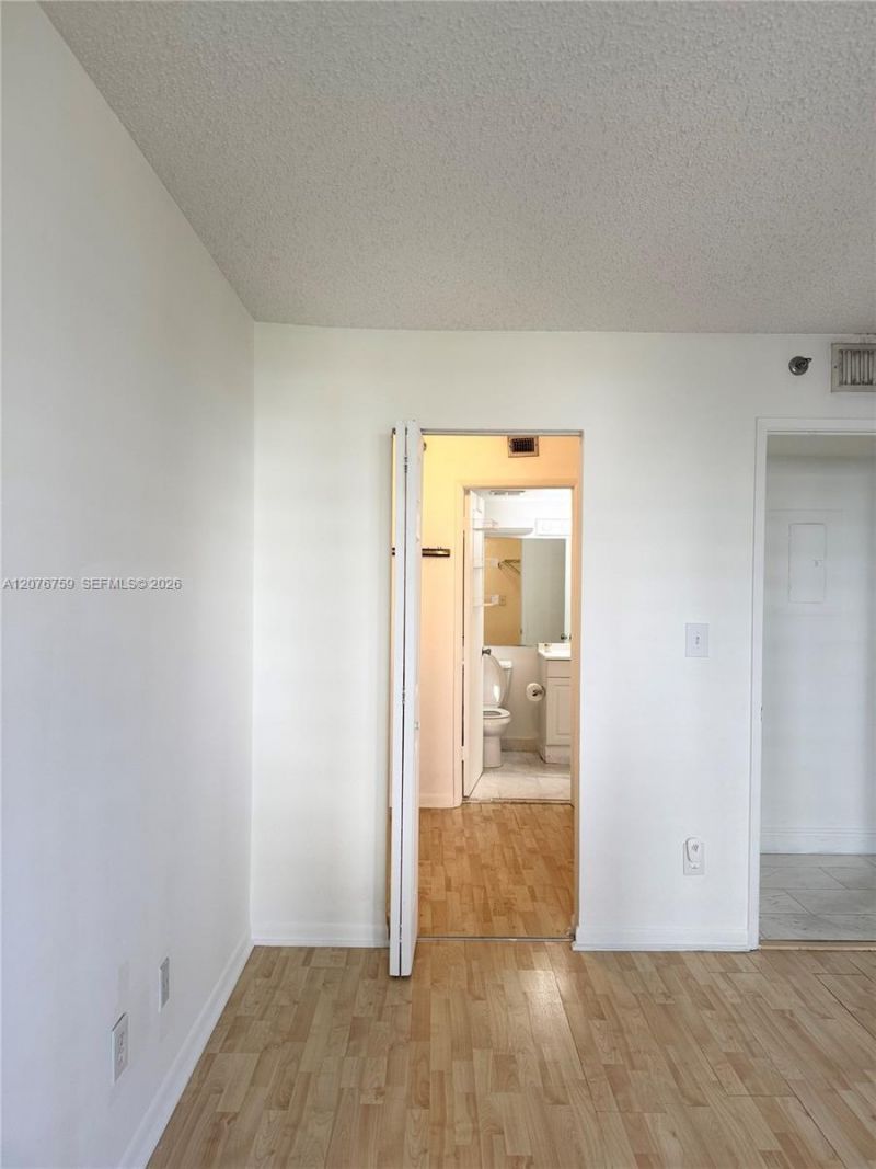 770 Claughton Island Dr , Unit 601, Miami, FL 33131 Photo