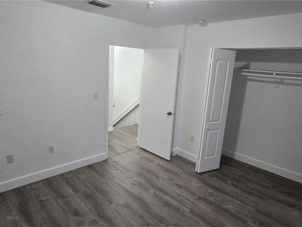 8027 NW 8th St, Unit 13, Miami, FL 33126