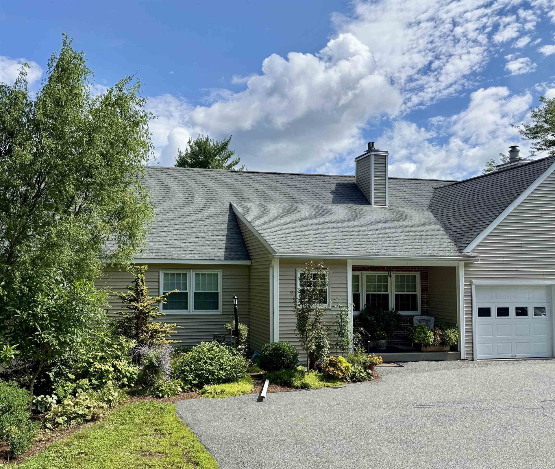 6 Oak Ridge Road, Unit 16, Lebanon, NH 03784 Main Photo
