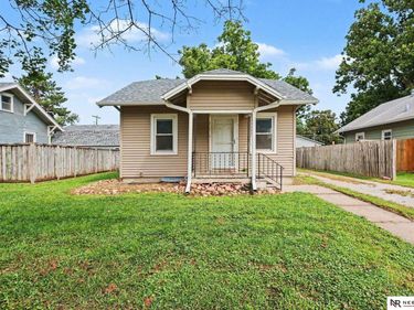 4438 Greenwood Street, Lincoln, NE 68504