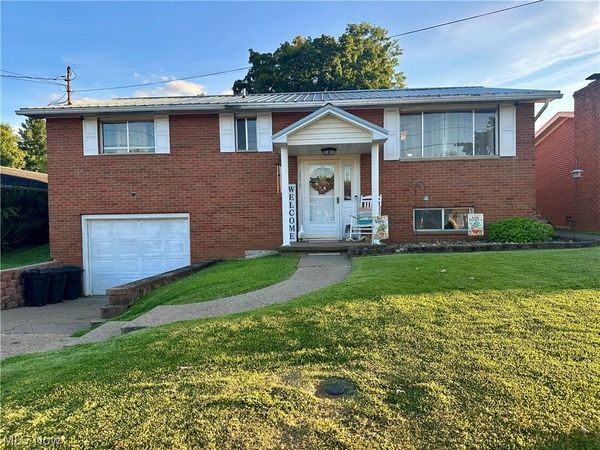 1310 20th Street, Vienna, WV 26105
