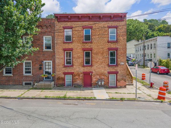 1302 5th Avenue, Troy, NY 12180