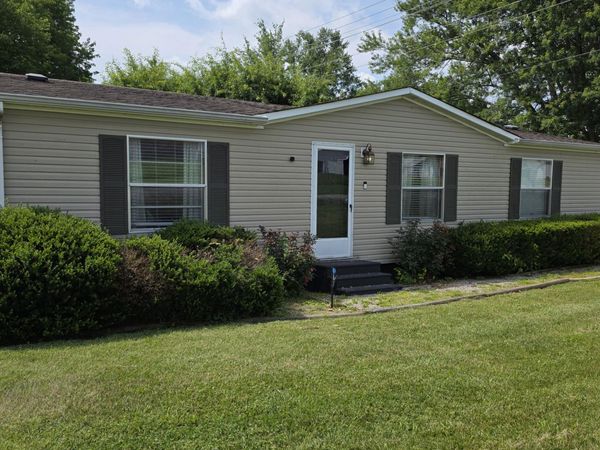 2017 River Road, London, KY 40744