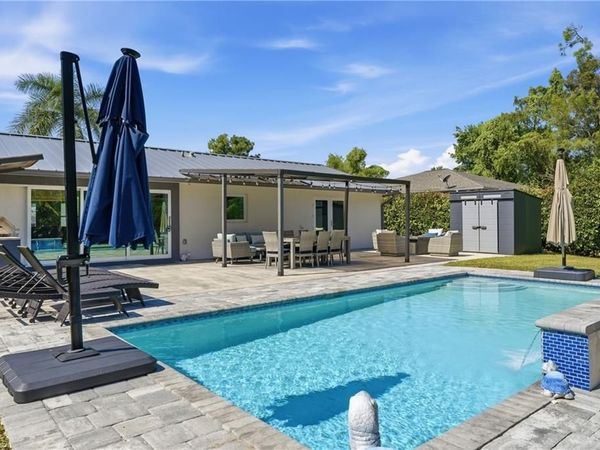 2965 Woodside AVE, NAPLES, FL 34112