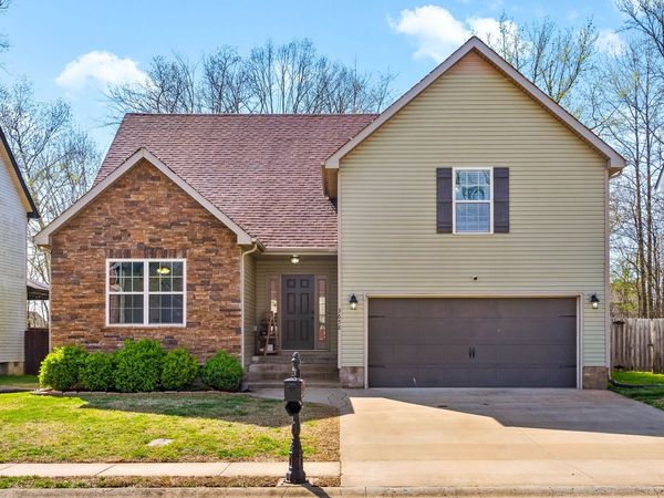 3658 Fox Tail Dr, Clarksville, TN 37040