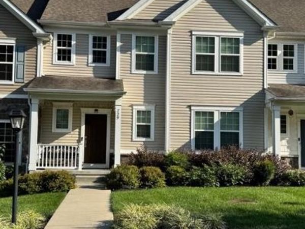 729 SUN VALLEY COURT , CHESTER SPRINGS, PA 19425