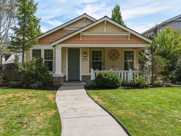 61574 Devils Lake Drive, Bend, OR 97702