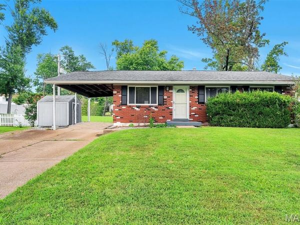 2109 Centurion Drive, Fenton, MO 63026