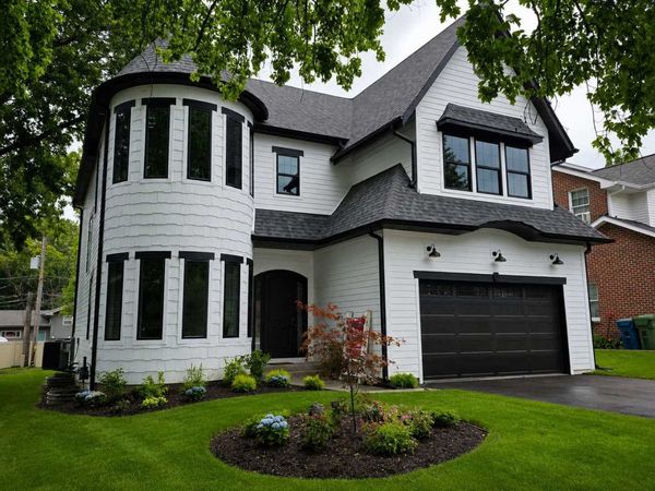 909 Evergreen Avenue , Glen Ellyn, IL 60137