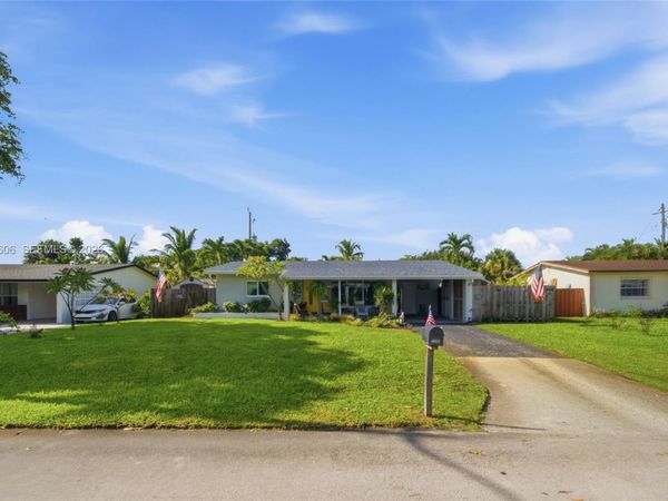 1540 NE 34th St , Pompano Beach, FL 33064