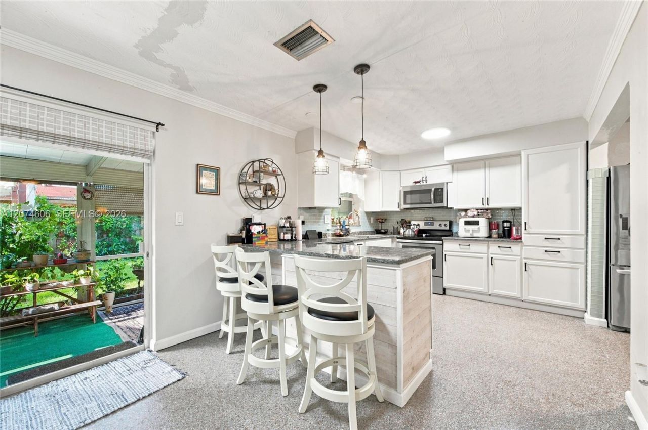 1540 NE 34th St , Pompano Beach, FL 33064 Photo