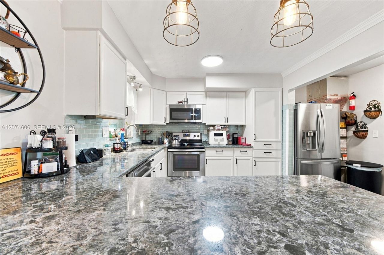 1540 NE 34th St , Pompano Beach, FL 33064 Photo