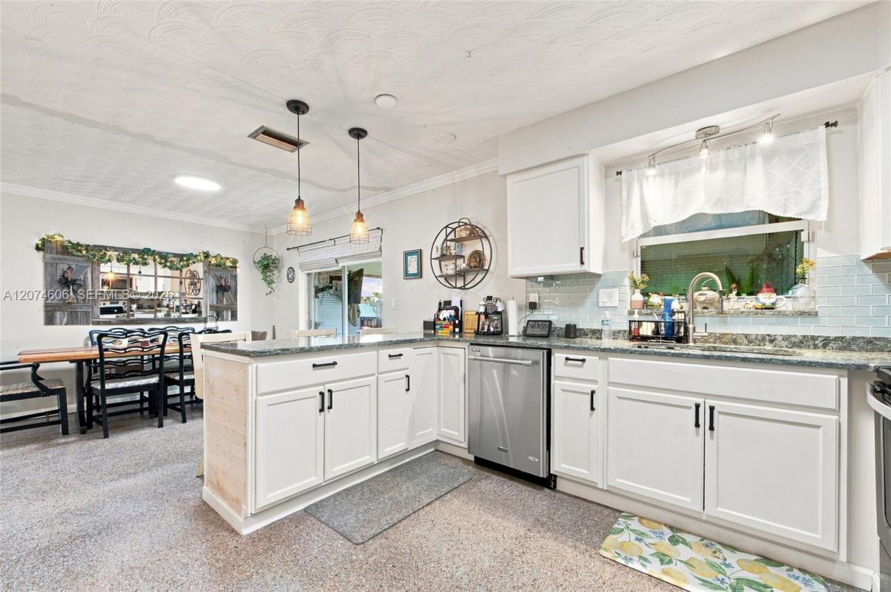 1540 NE 34th St , Pompano Beach, FL 33064 Photo