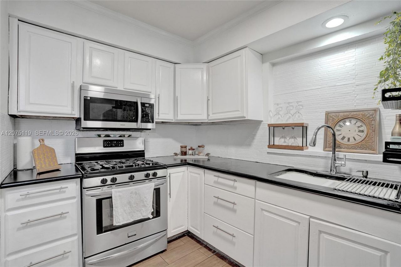 2701 Garfield St , Hollywood, FL 33020 Photo