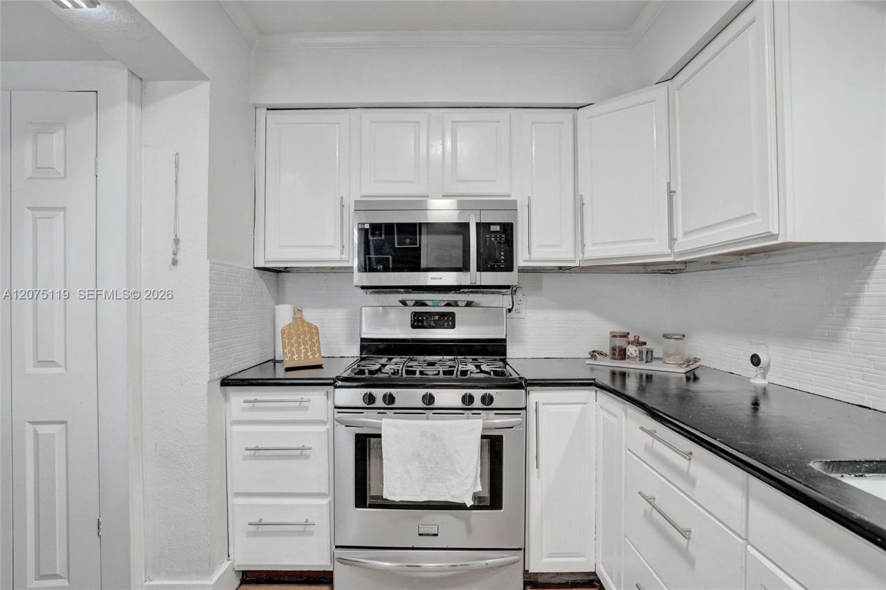 2701 Garfield St , Hollywood, FL 33020 Photo