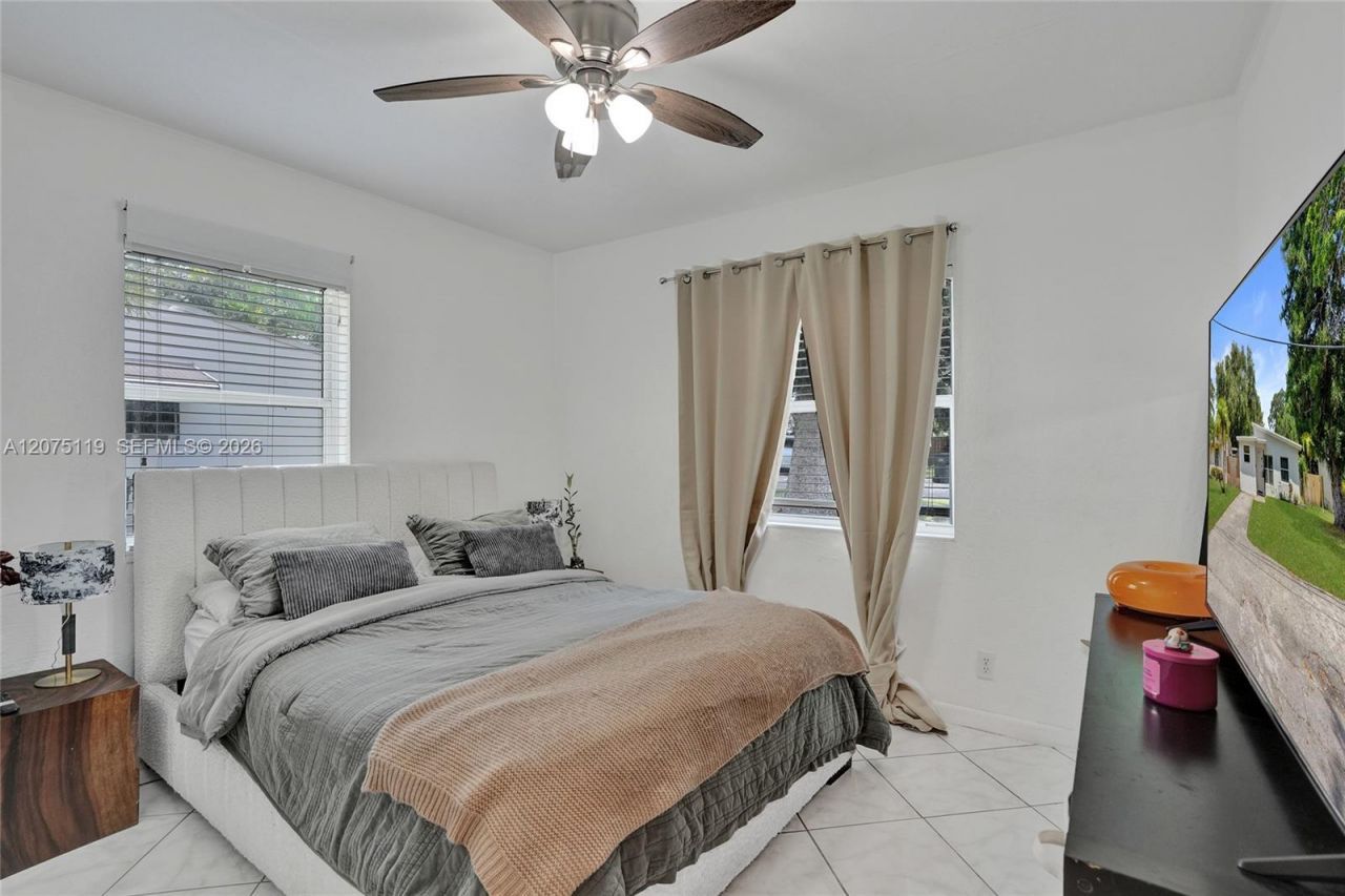 2701 Garfield St , Hollywood, FL 33020 Photo