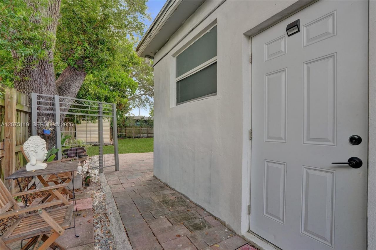 2701 Garfield St , Hollywood, FL 33020 Photo