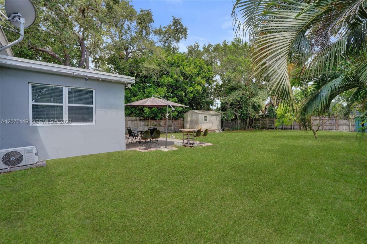 2701 Garfield St , Hollywood, FL 33020 Photo