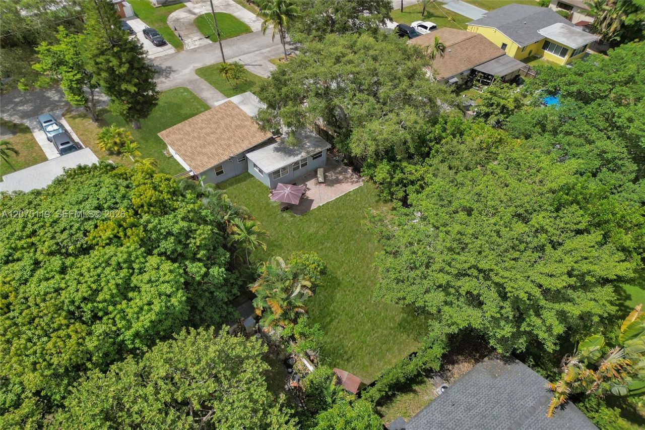 2701 Garfield St , Hollywood, FL 33020 Photo