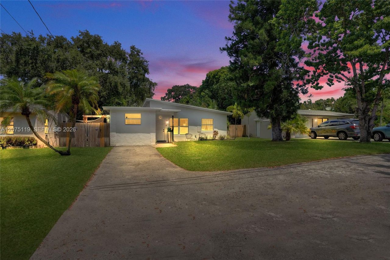 2701 Garfield St , Hollywood, FL 33020 Photo