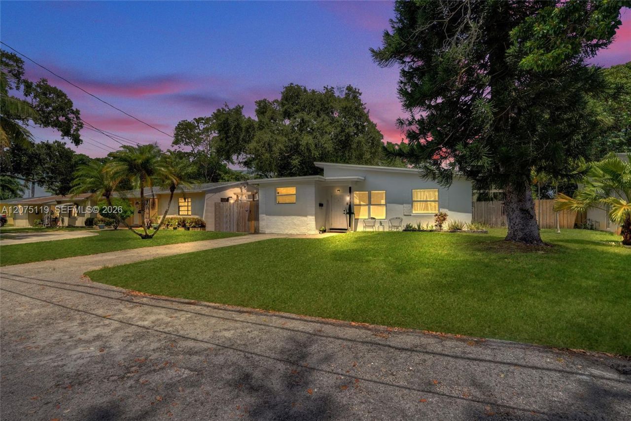 2701 Garfield St , Hollywood, FL 33020 Photo