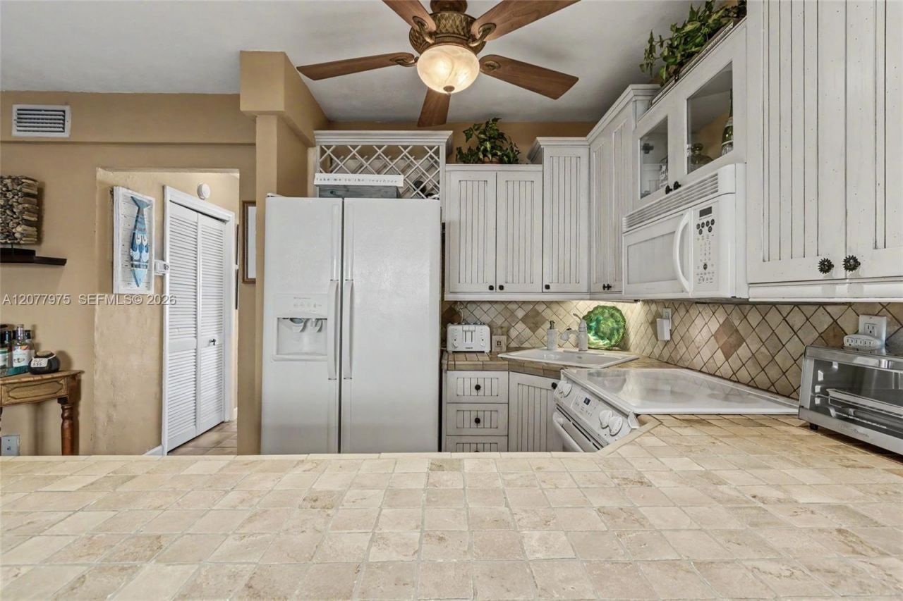 Please Call For Address, Unit 2G, Hollywood, FL 33019 Photo