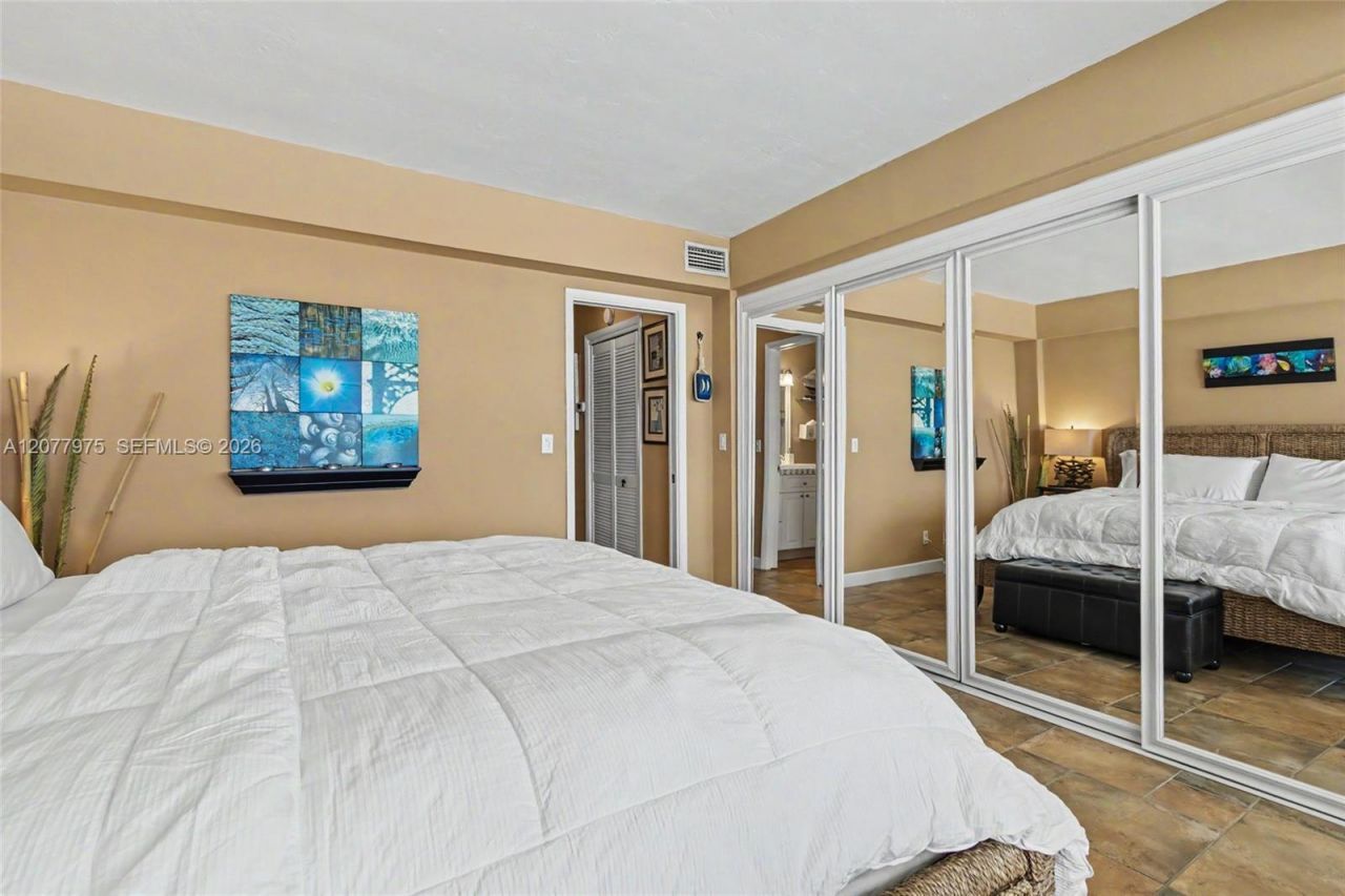 Please Call For Address, Unit 2G, Hollywood, FL 33019 Photo