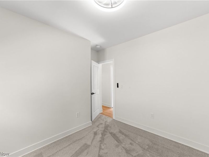 6200 Ellen Avenue, Cleveland, OH 44102 Photo 24