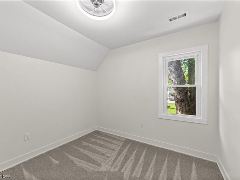 6200 Ellen Avenue, Cleveland, OH 44102 Photo 25