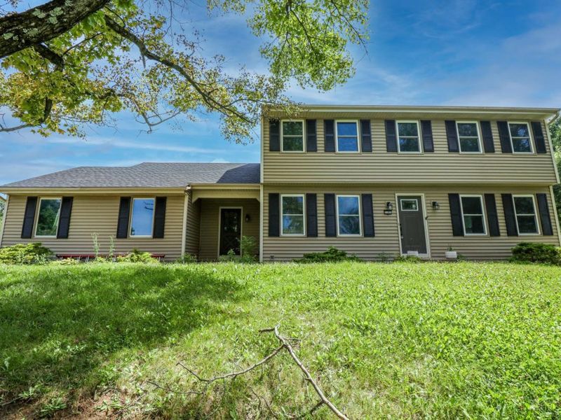 7197 Braemer Lane, West Chester, OH 45069 Photo 1