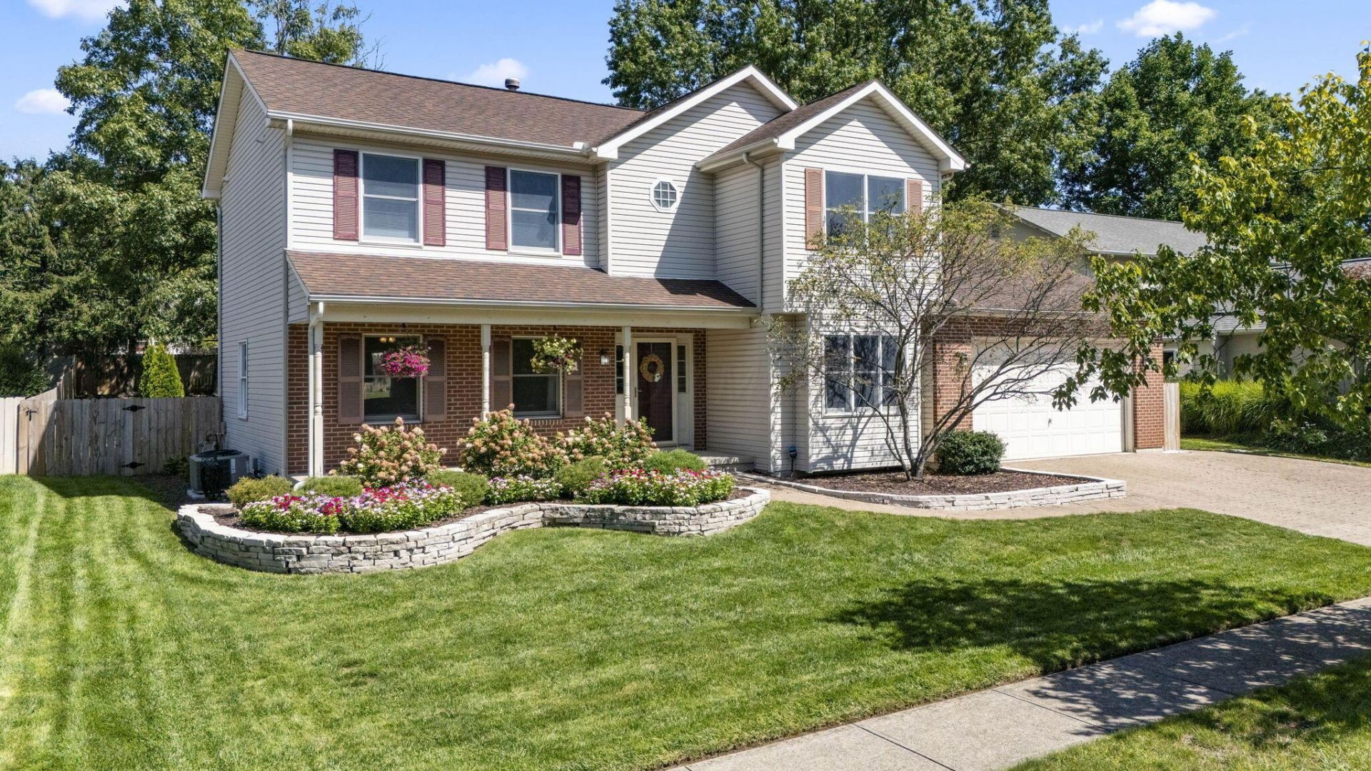 2066 Stowbridge Road, Dublin, OH 43016 Main Photo