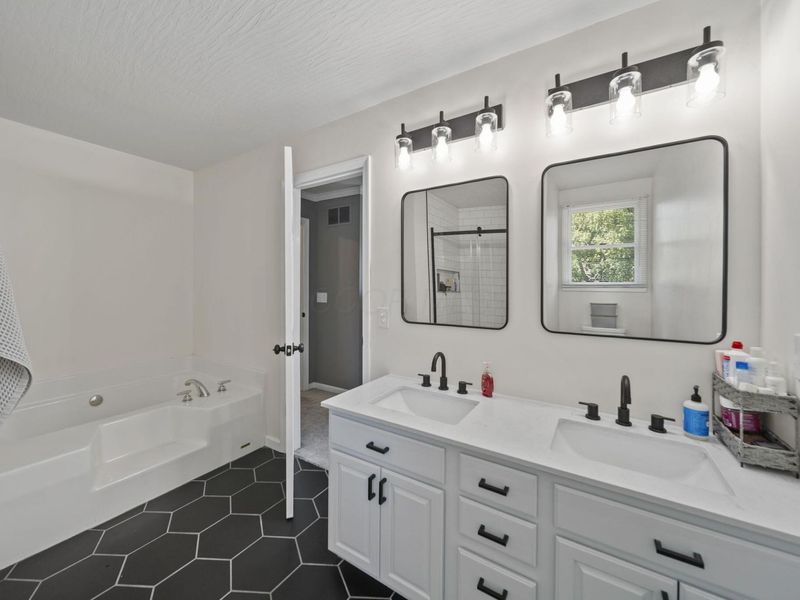 2066 Stowbridge Road, Dublin, OH 43016 Photo 49