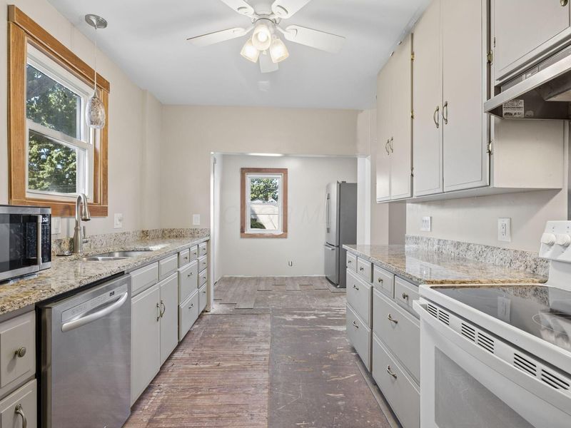 1477 Elmwood Avenue, Columbus, OH 43212 Photo 10