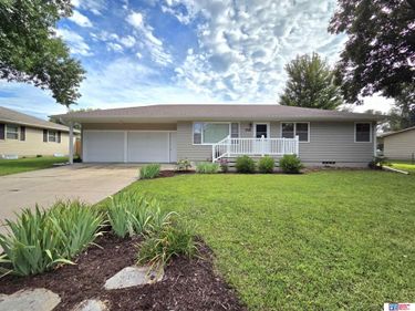 1721 Summit Street, Beatrice, NE 68310