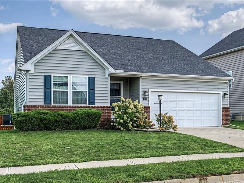 372 Warm Springs Drive, Fairborn, OH 45324 Photo 3