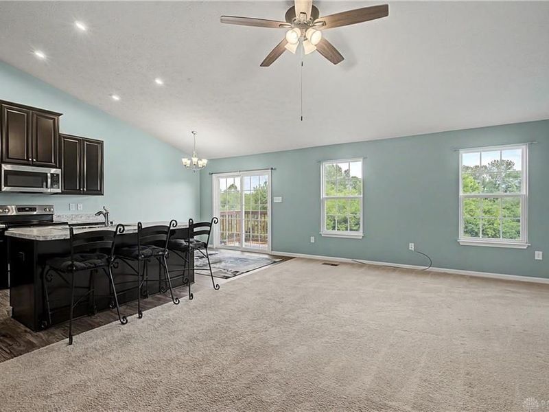 372 Warm Springs Drive, Fairborn, OH 45324 Photo 9