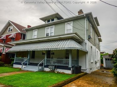 4 Delaware Avenue, Charleston, WV 25302