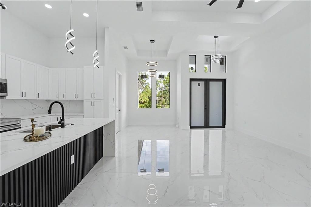 918 Hooper Ave, Lehigh Acres, FL 33974 Photo