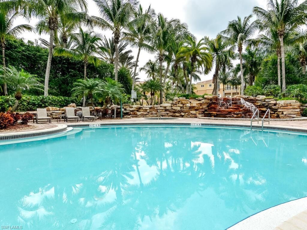 2605 Estrella Ct , Unit PH-3, Naples, FL 34109 Photo