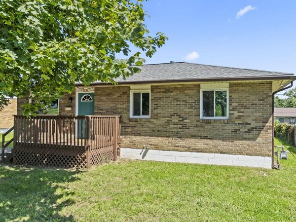 2844 Pamella Drive, Columbus, OH 43207