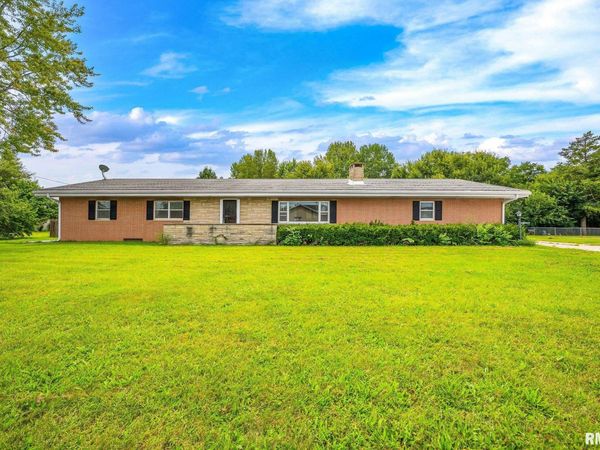 1711 W JACKSON Street, Macomb, IL 61455