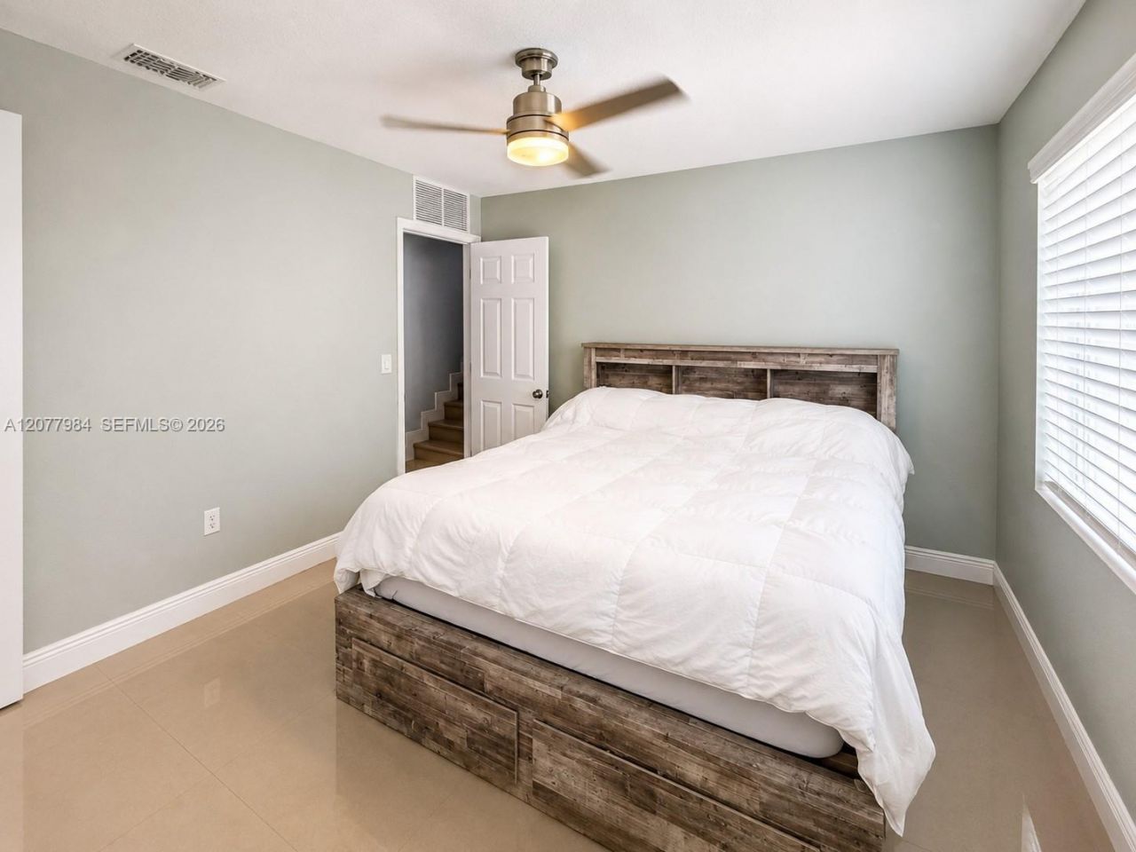 525 NW 23rd Ave, Miami, FL 33125 Photo