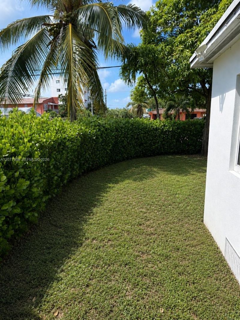 525 NW 23rd Ave, Miami, FL 33125 Photo