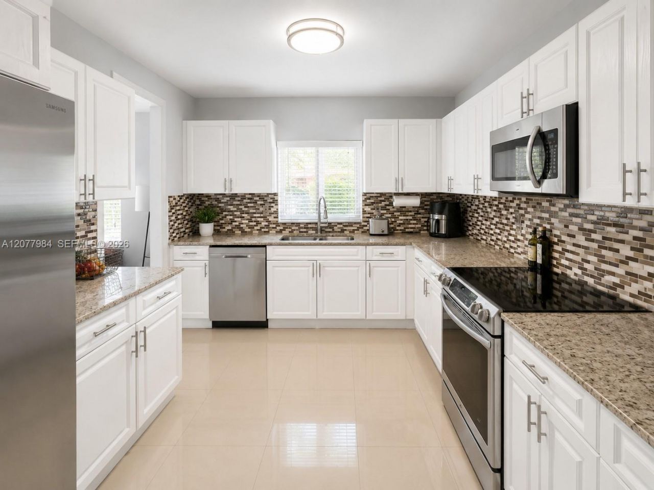 525 NW 23rd Ave, Miami, FL 33125 Photo